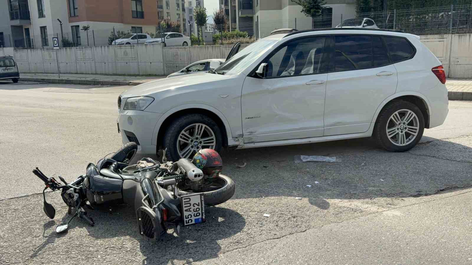 samsunda-otomobille-carpisan-motosikletin-17-yasindaki-surucusu-yaralandi