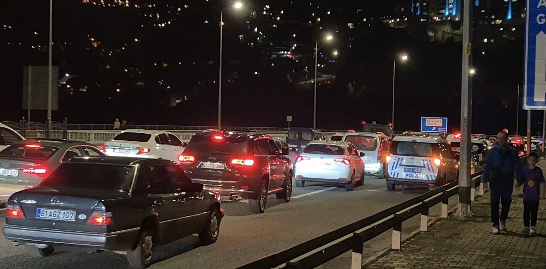 trafigi-tehlikeye-dusurduler-100-bin-liranin-uzerinde-cezaya-carptirildilar