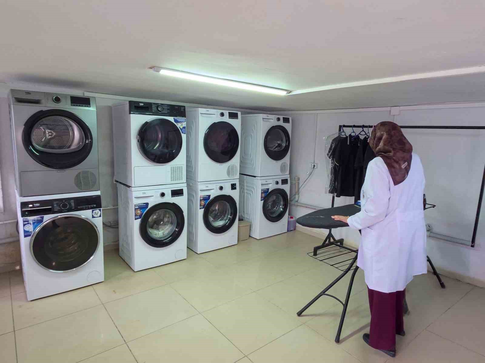 turhal-belediyesinden-universite-ogrencilerine-ucretsiz-camasir-yikama-hizmeti