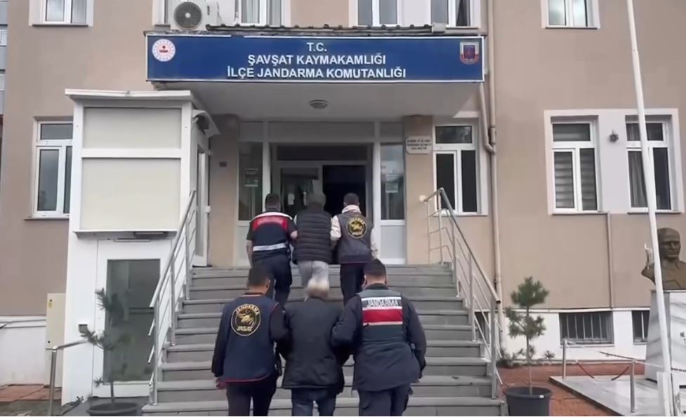 yeni-kimlik-karti-basvurusunda-bulunmamasi-cinayeti-ortaya-cikardi