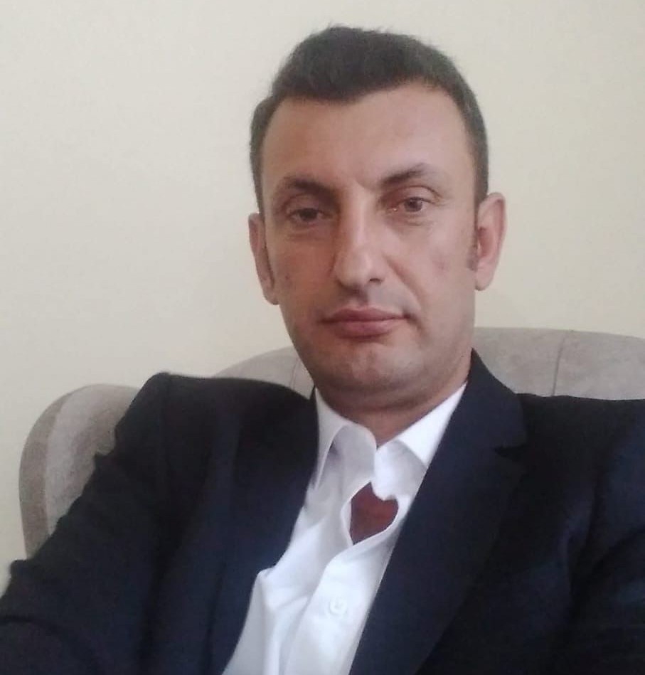 amasyada-devrilen-tirin-surucusu-hayatini-kaybetti