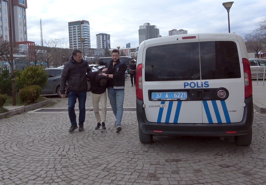 cinayetle-sonuclanan-kavganin-saniklari-mahkemede-aileye-bassaglığı-diledi