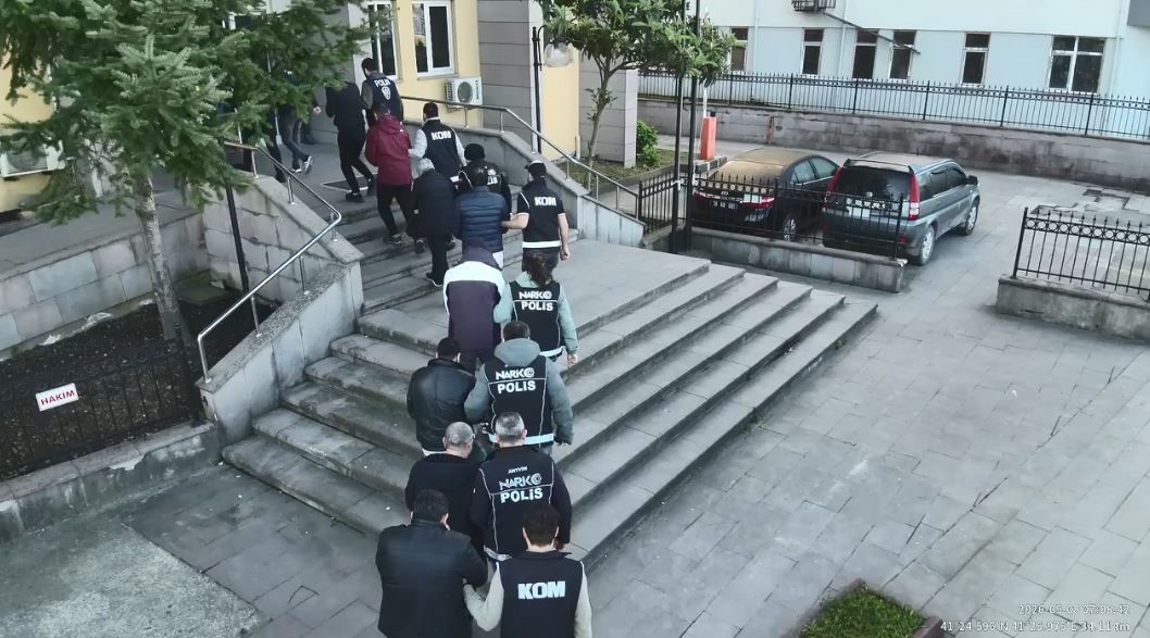 100-milyon-liralik-luks-arac-vurgunu-operasyonunda-11-tutuklama