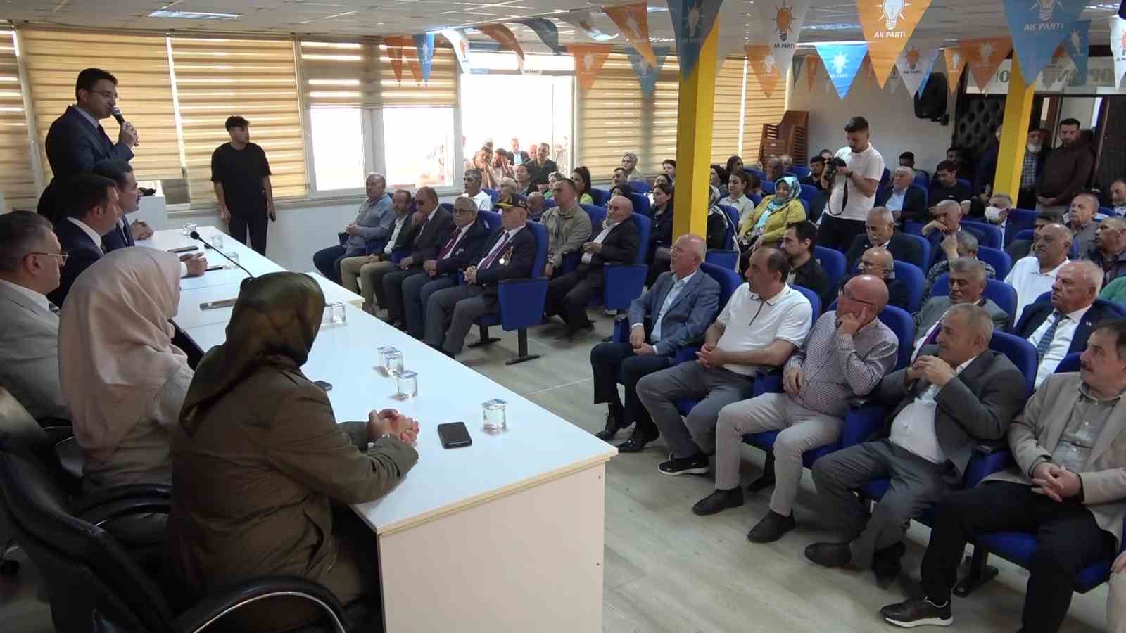 ak-parti-uyesi-emekli-banka-muduru-milletvekillerine-seslendi-emekliye-zam-bizi-yuzde-70e-goturur