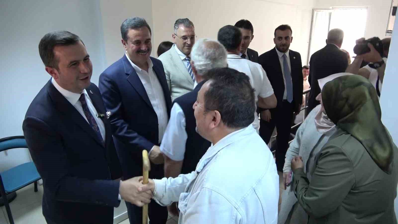 ak-parti-uyesi-emekli-banka-muduru-milletvekillerine-seslendi-emekliye-zam-bizi-yuzde-70e-goturur
