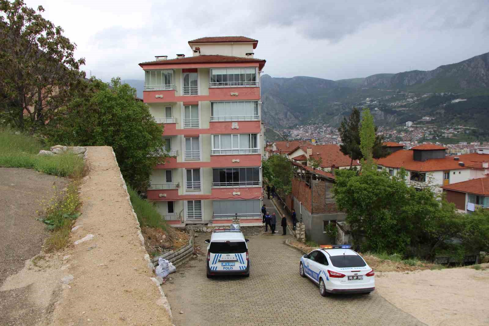 amasyada-binanin-istinat-duvari-coktu