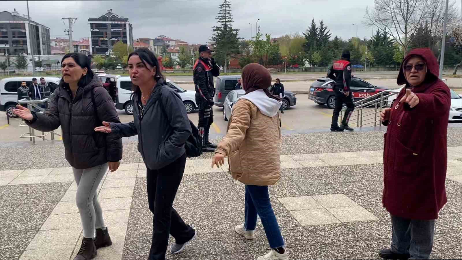 boluda-iki-genci-silahla-yaralayan-3-supheli-tutuklandi