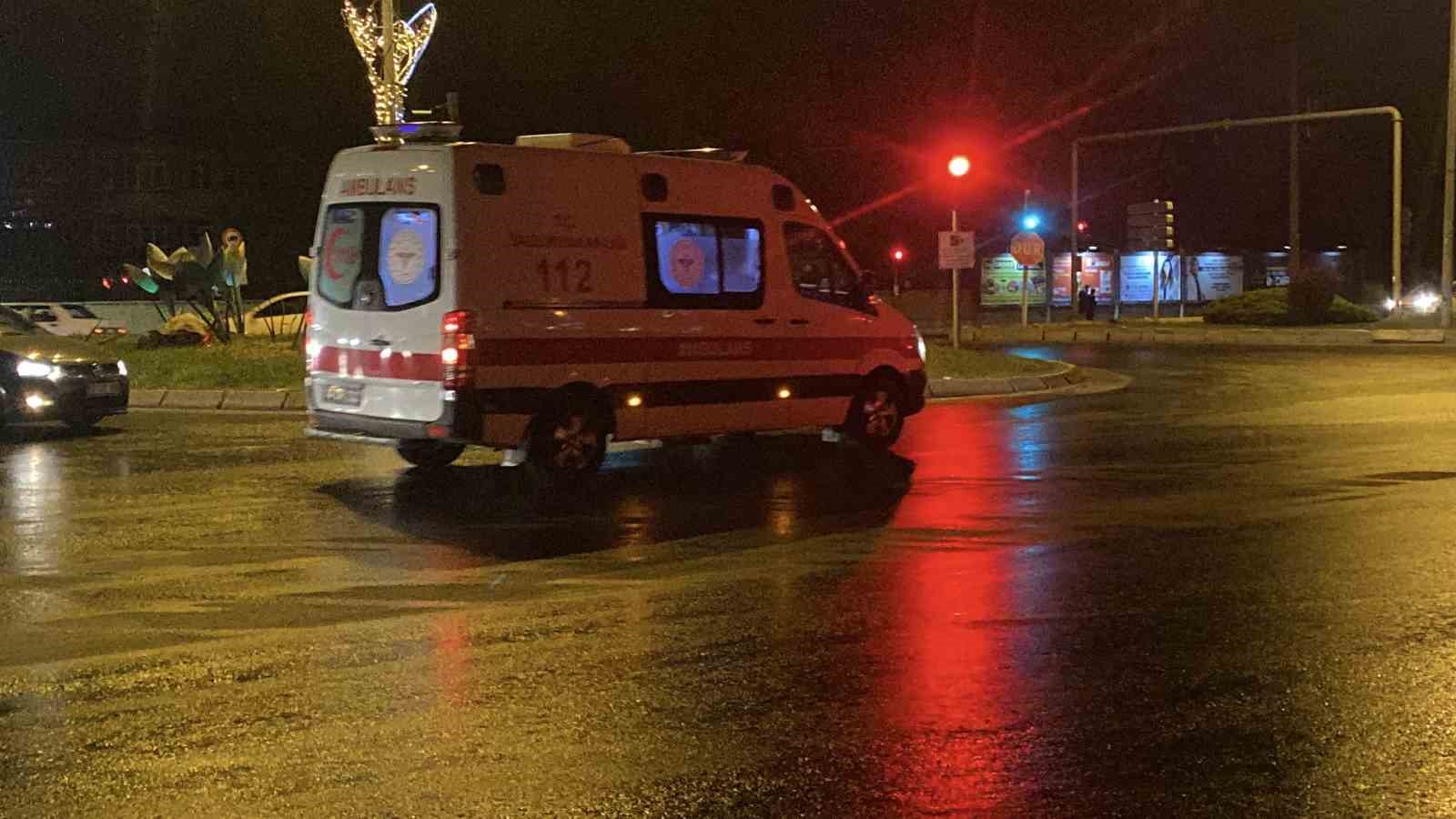 boluda-otomobil-ile-motosiklet-carpisti-1-yarali