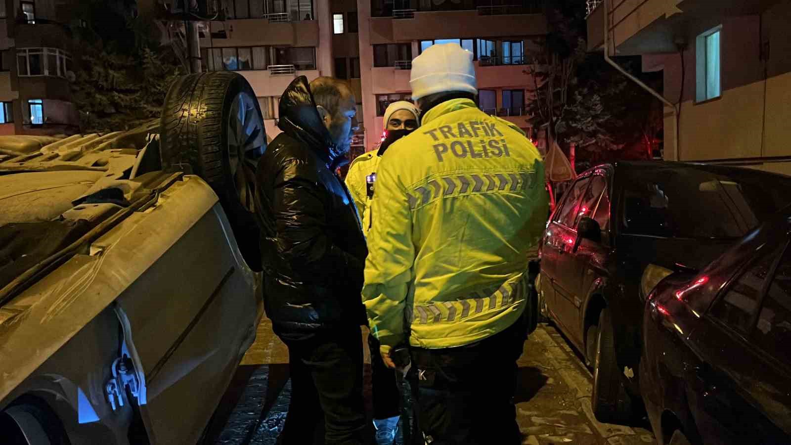 boluda-park-halindeki-araclara-carpip-takla-atti-surucu-alkolmetreye-ufleyemedi