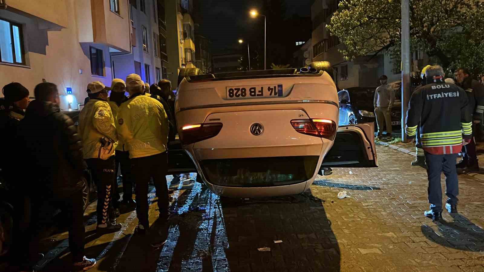 boluda-park-halindeki-araclara-carpip-takla-atti-surucu-alkolmetreye-ufleyemedi