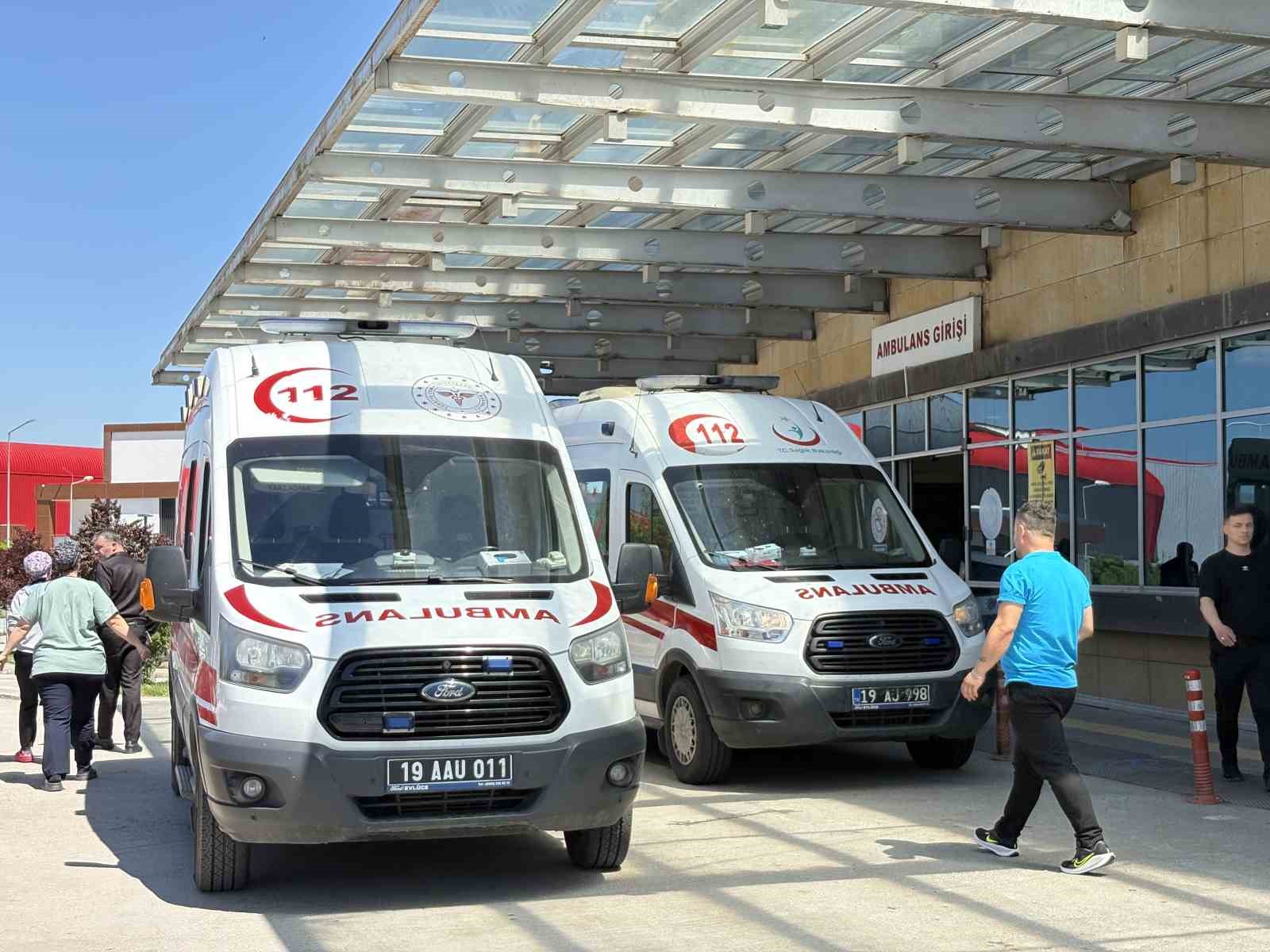 corumda-acemi-kasaplar-solugu-hastanede-aldi