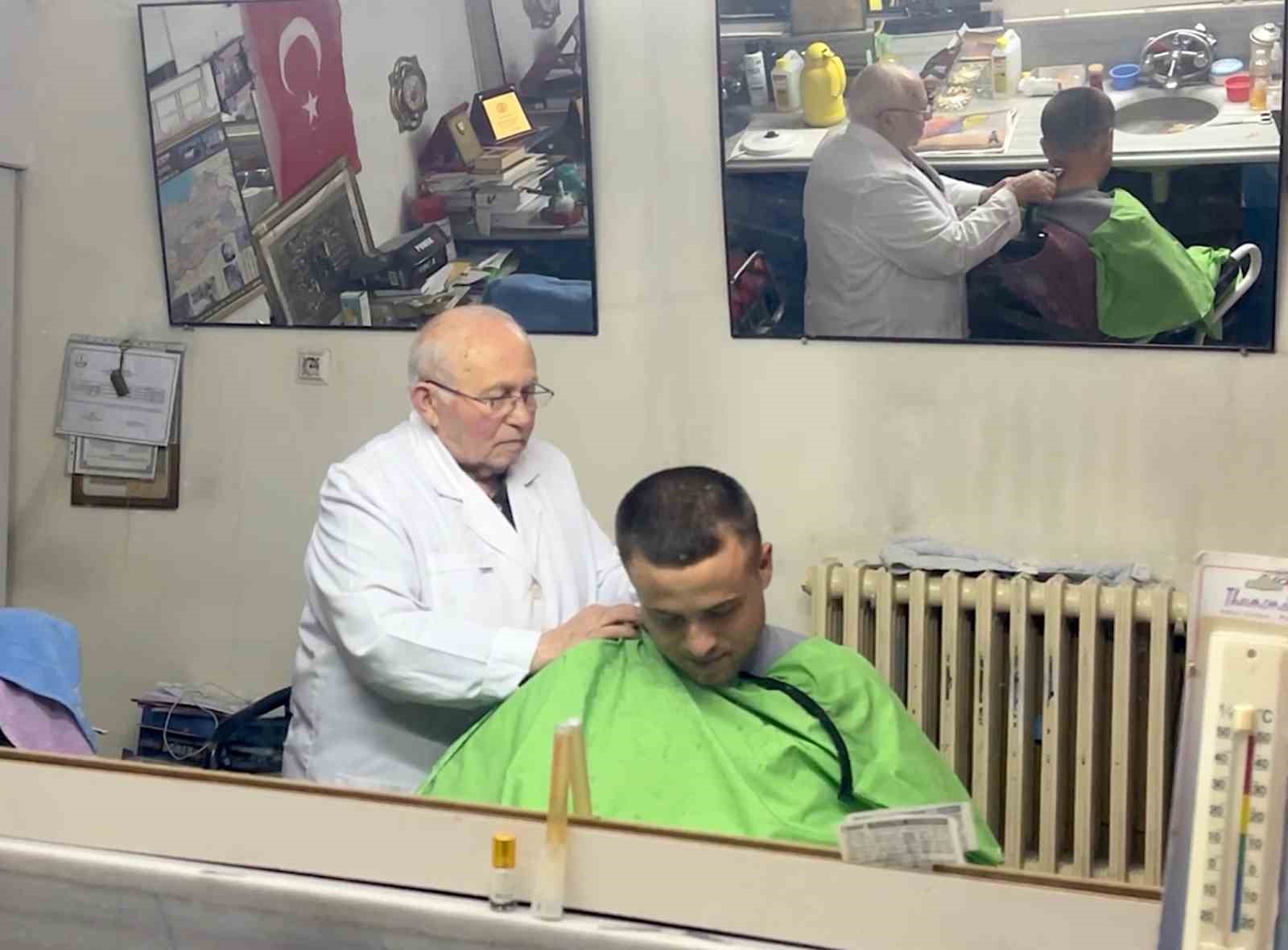 corumun-muthis-berberi-82-yasinda-66-yillik-meslegine-devam-ediyor
