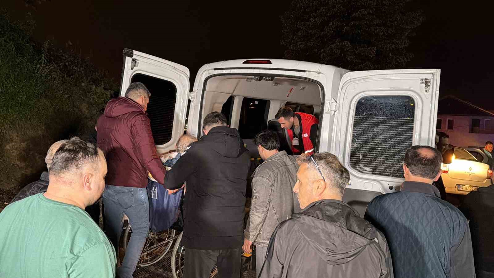 duzcede-huzurevinde-yangin-54-kisi-tahliye-edildi