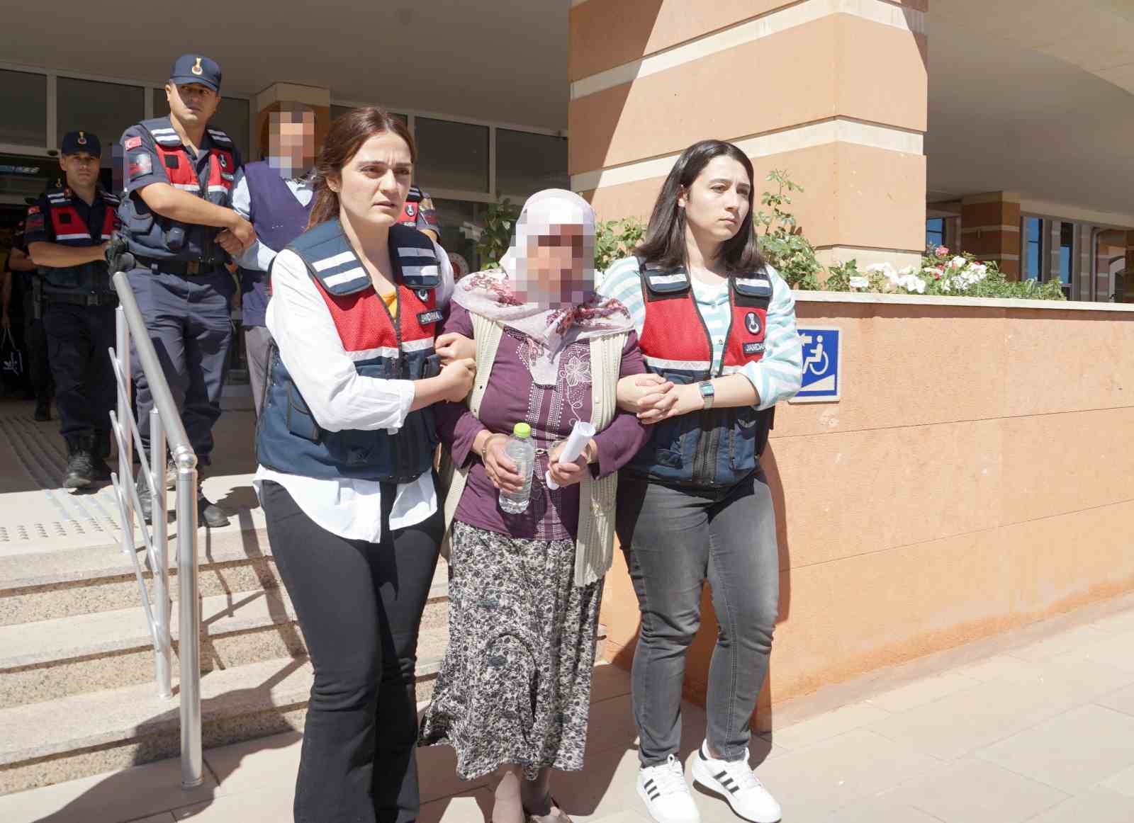 samanlikta-oldurdugu-kisiyi-cuvala-koyup-dereye-atan-sanik-icin-haksiz-tahrik-indirimi-istendi