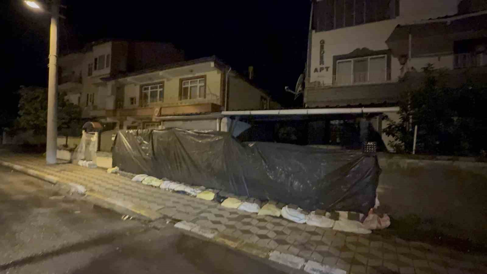 turhalda-taskin-riskine-karsi-bazi-cadde-ve-sokaklar-arac-trafigine-kapatildi