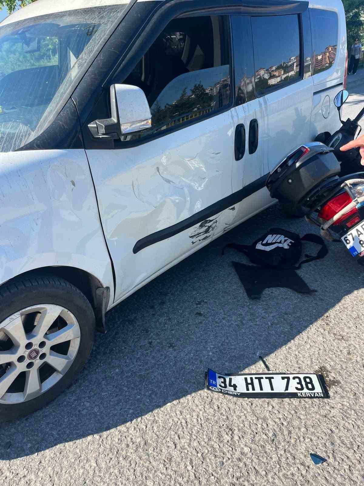 alaplida-zincirleme-kaza-motosikletteki-2-kisi-yaralandi