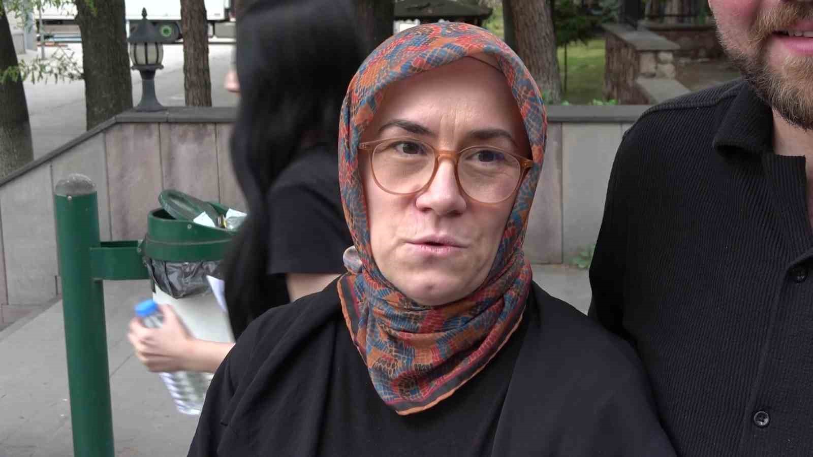 amasyada-iki-ogluyla-birlikte-yksye-giren-anne-haydi-anne-dediler