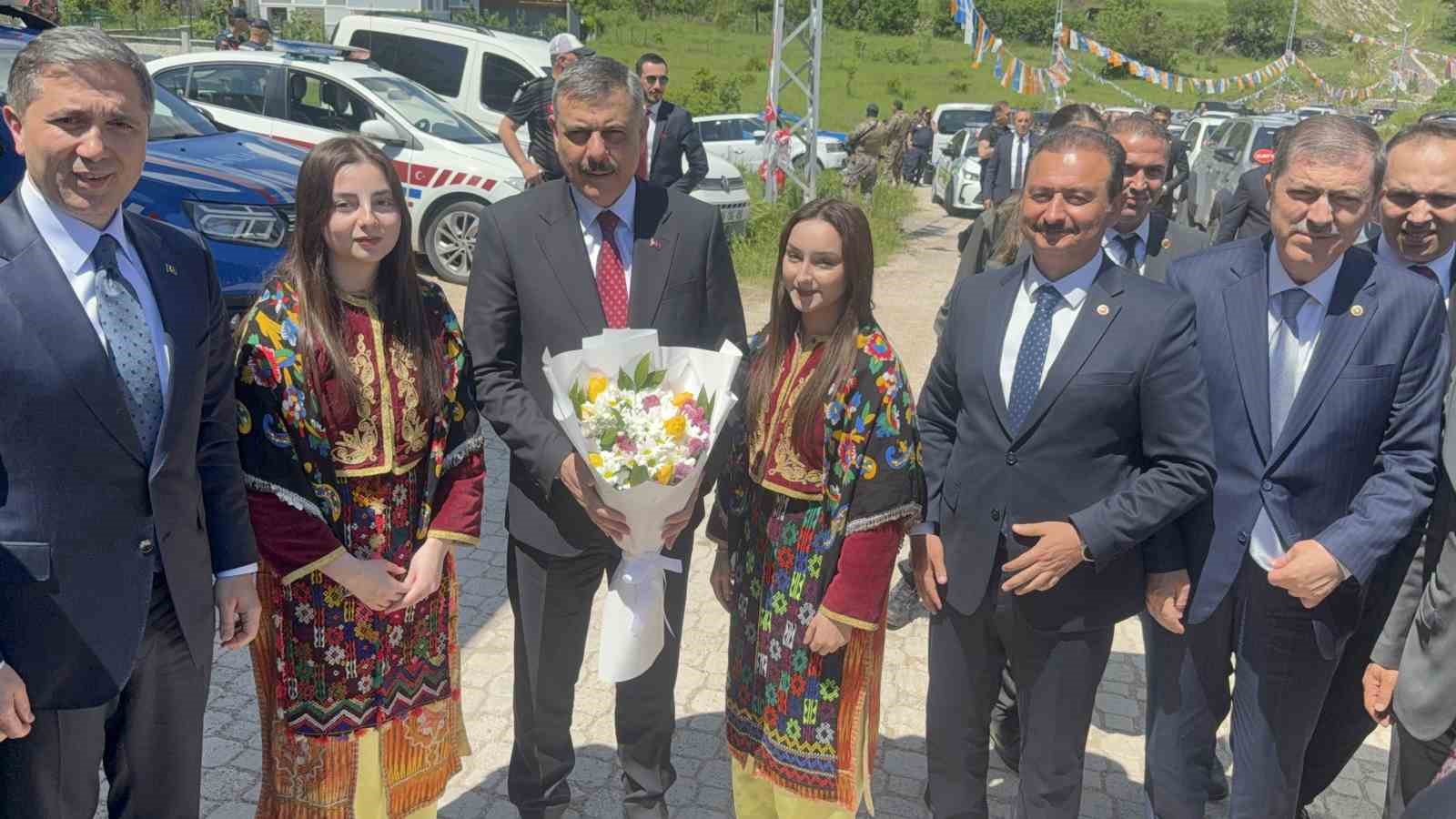 bakan-ciftciden-iki-beldedeki-belediye-baskanligi-secimleri-secim-oncesi-birlik-cagrisi