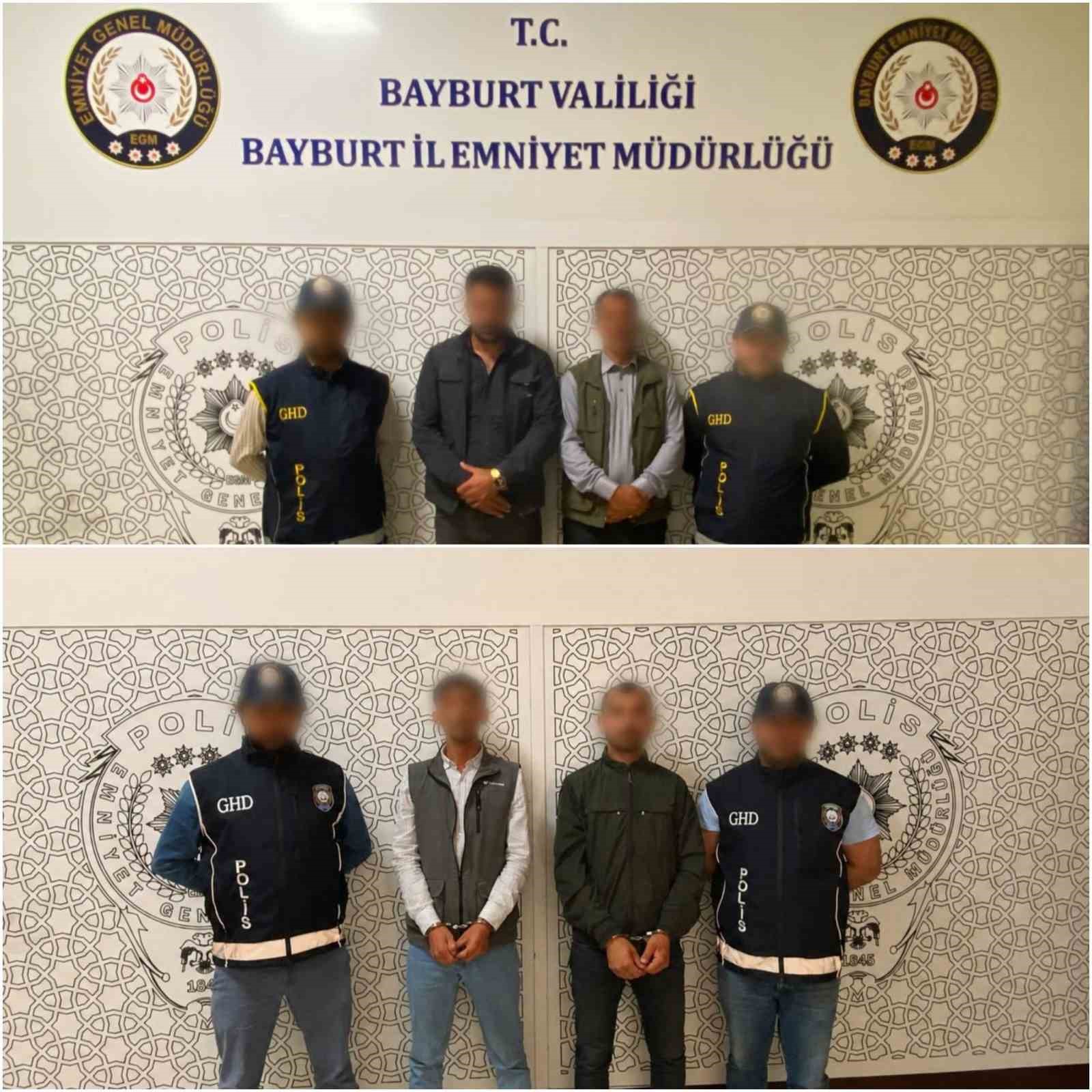 bayburtta-duzensiz-gocle-mucadele-5-gocmen-4-organizator-yakalandi