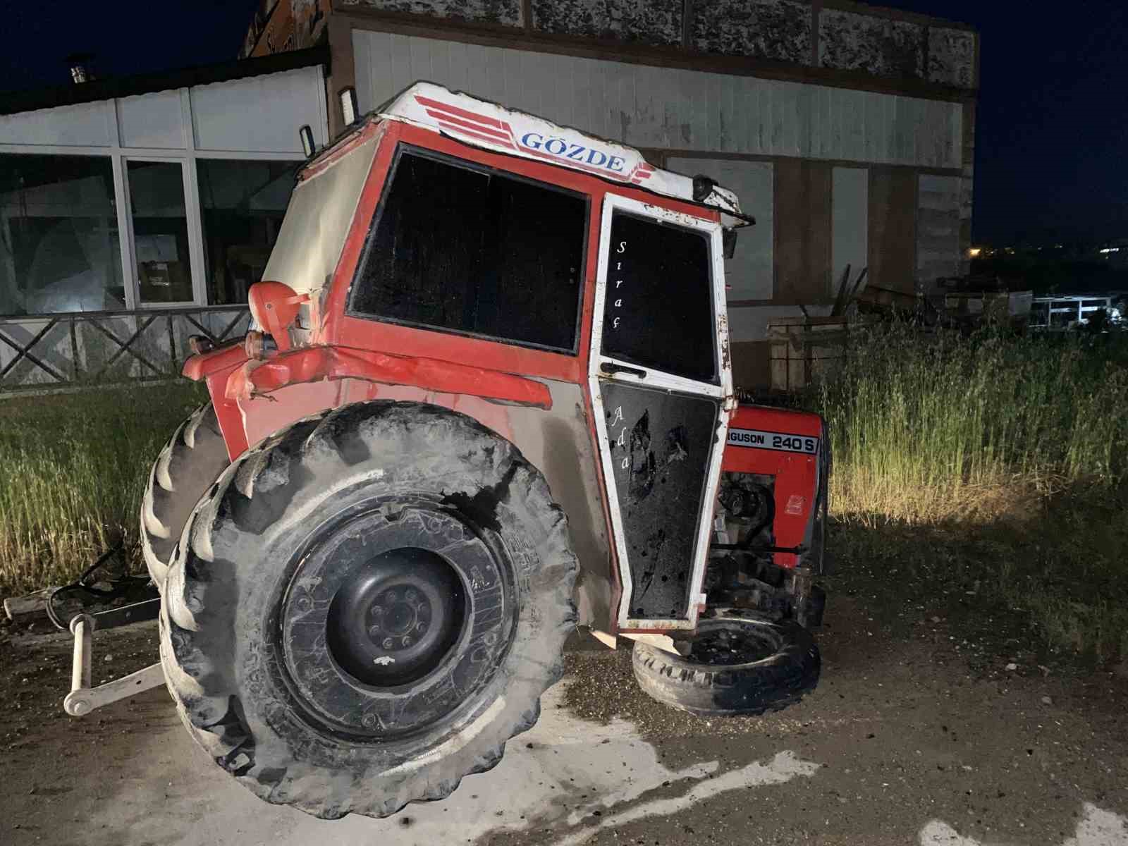 kaldirima-cikan-traktor-agaca-carpti