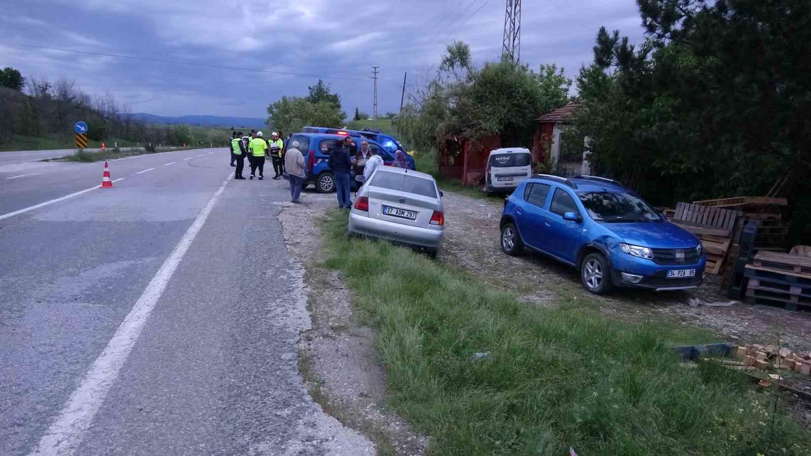kastamonuda-uc-arac-carpisti-5-yarali
