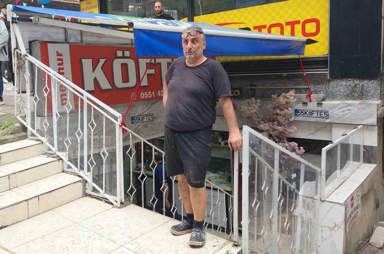 koftecide-yangin-panigi-apartman-ve-esnaf-sikayetci-oldu