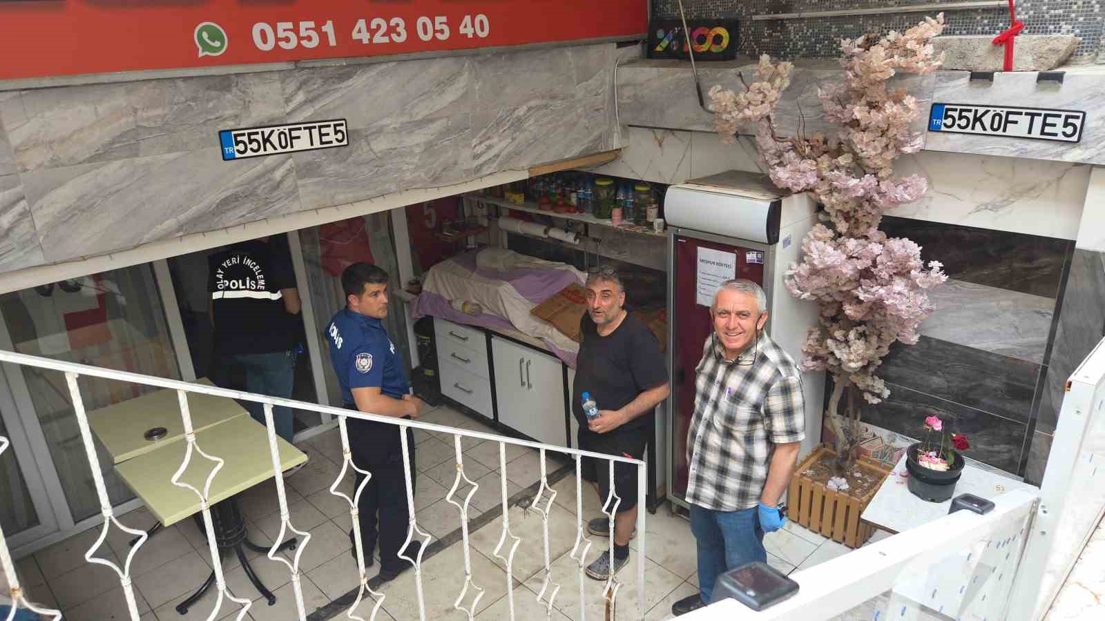 koftecide-yangin-panigi-apartman-ve-esnaf-sikayetci-oldu