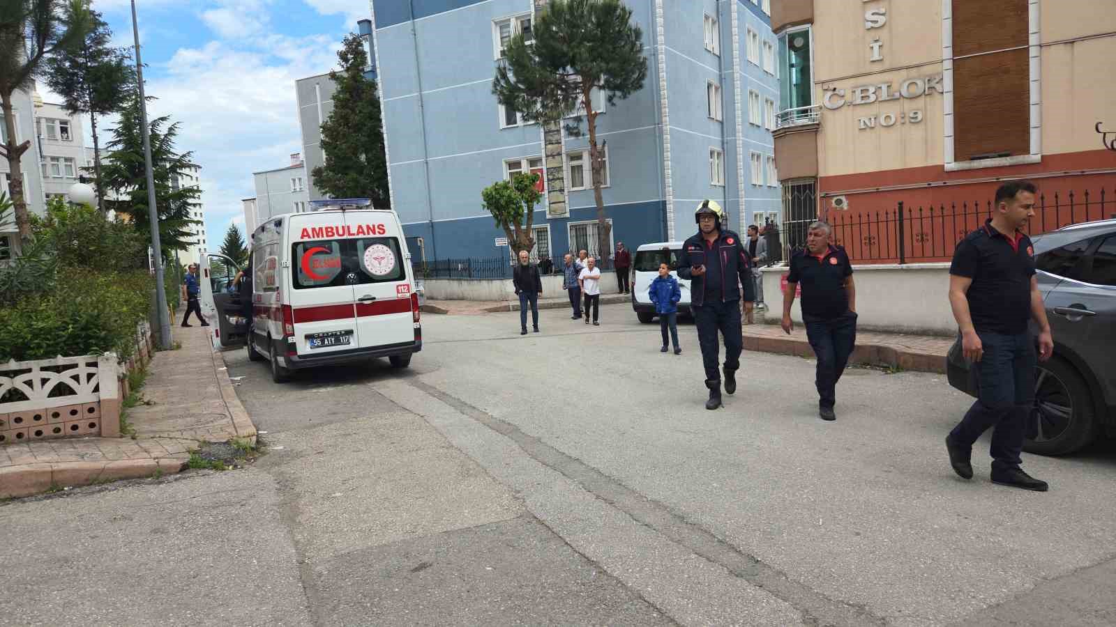 mahallede-panik-genc-kadin-2-saat-sonra-ikna-oldu