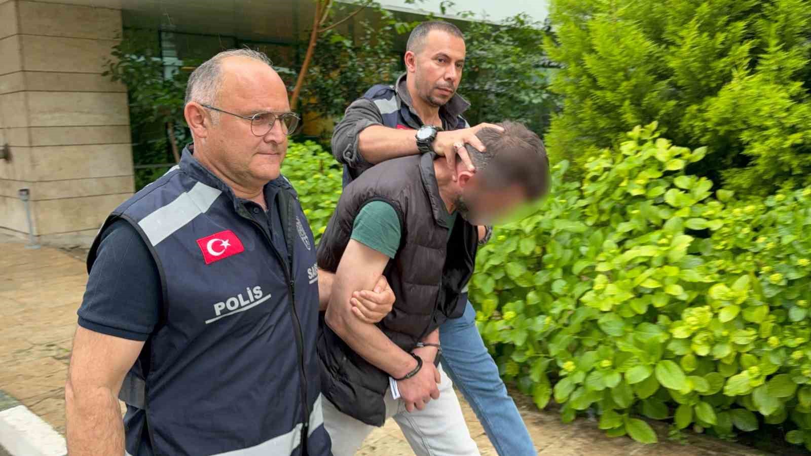 mezarlikta-esini-darbeden-koca-tutuklandi