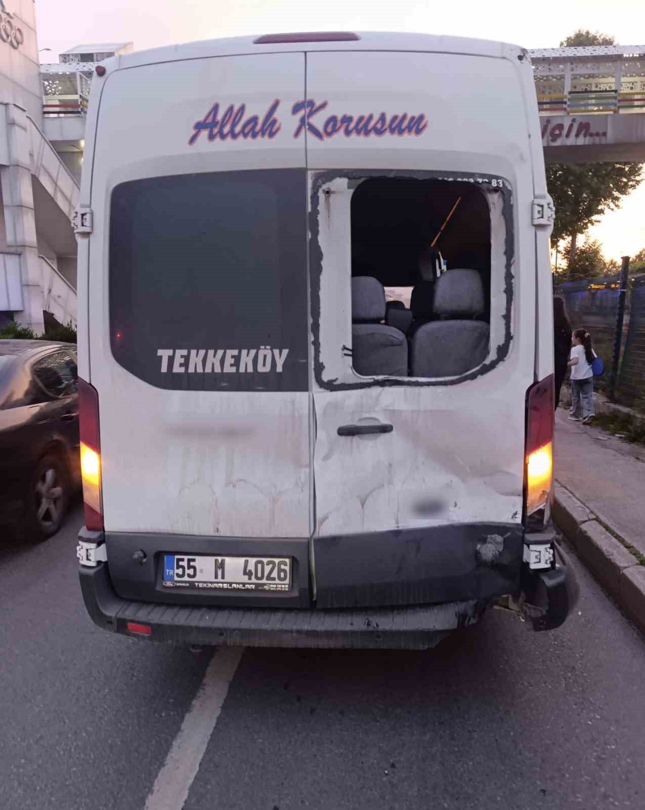 motosiklet-dolmus-minibuse-arkadan-carpti-1-yarali