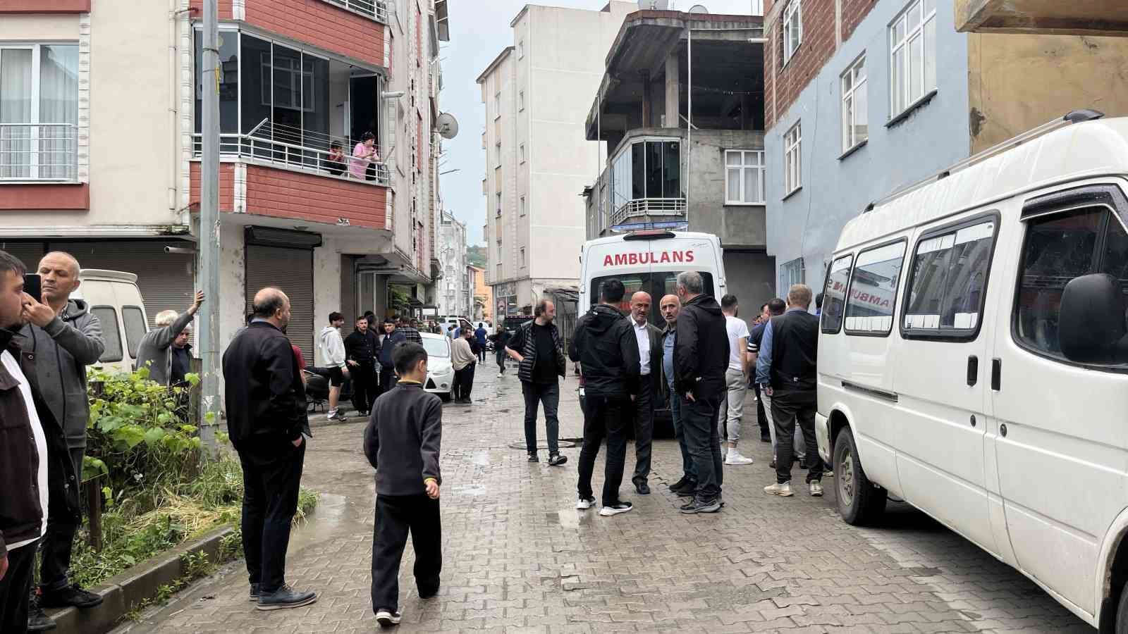 orduda-sokak-ortasinda-silahli-saldiri-1-yarali