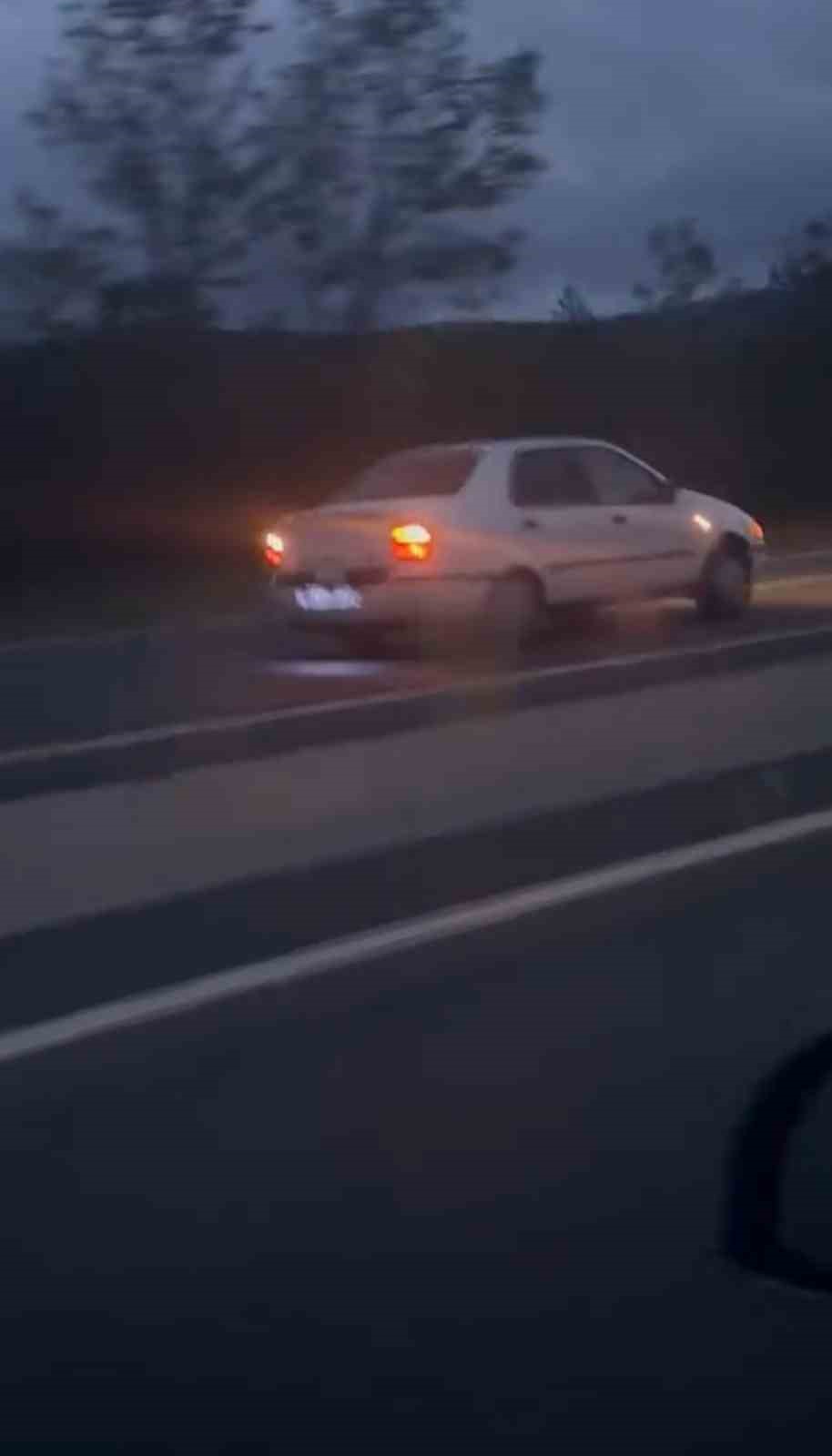 ters-yonde-kilometrelerce-ilerleyerek-trafigi-tehlikeye-dusurdu
