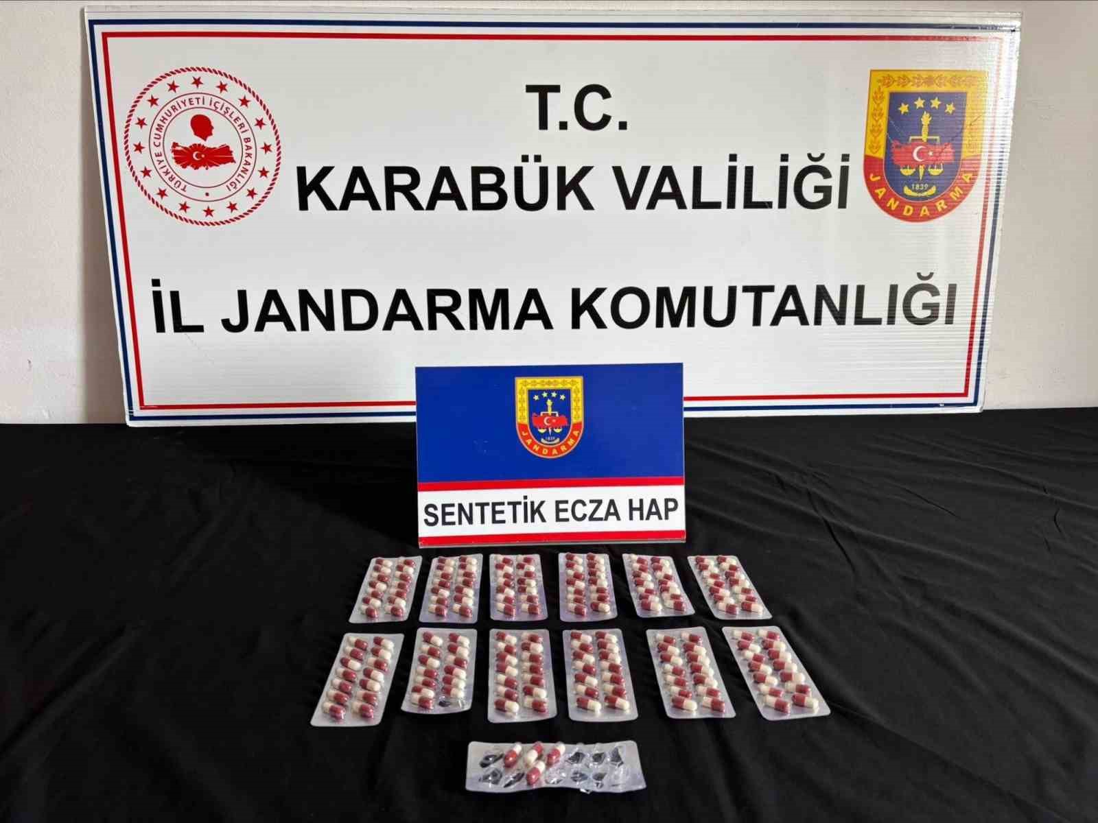 uyusturucu-operasyonunda-171-sentetik-hap-ele-gecirildi