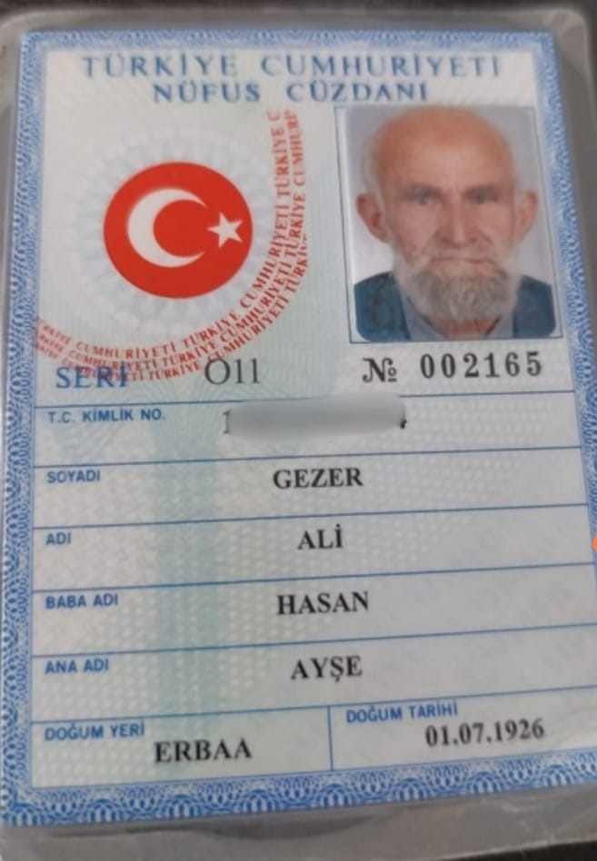100-yasina-giren-ali-dedeye-dogum-gunu-kutlamasi