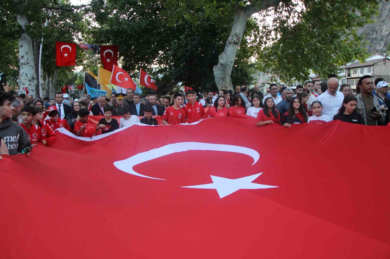 amasyada-mehterli-milli-irade-yuruyusu-yapildi