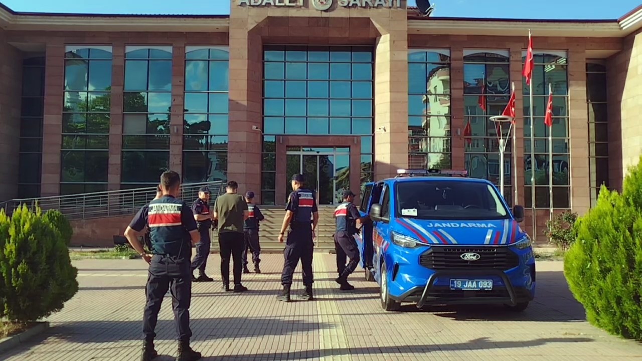 corumda-uyusturucu-tacirlerine-jandarmadan-operasyon-1-tutuklama
