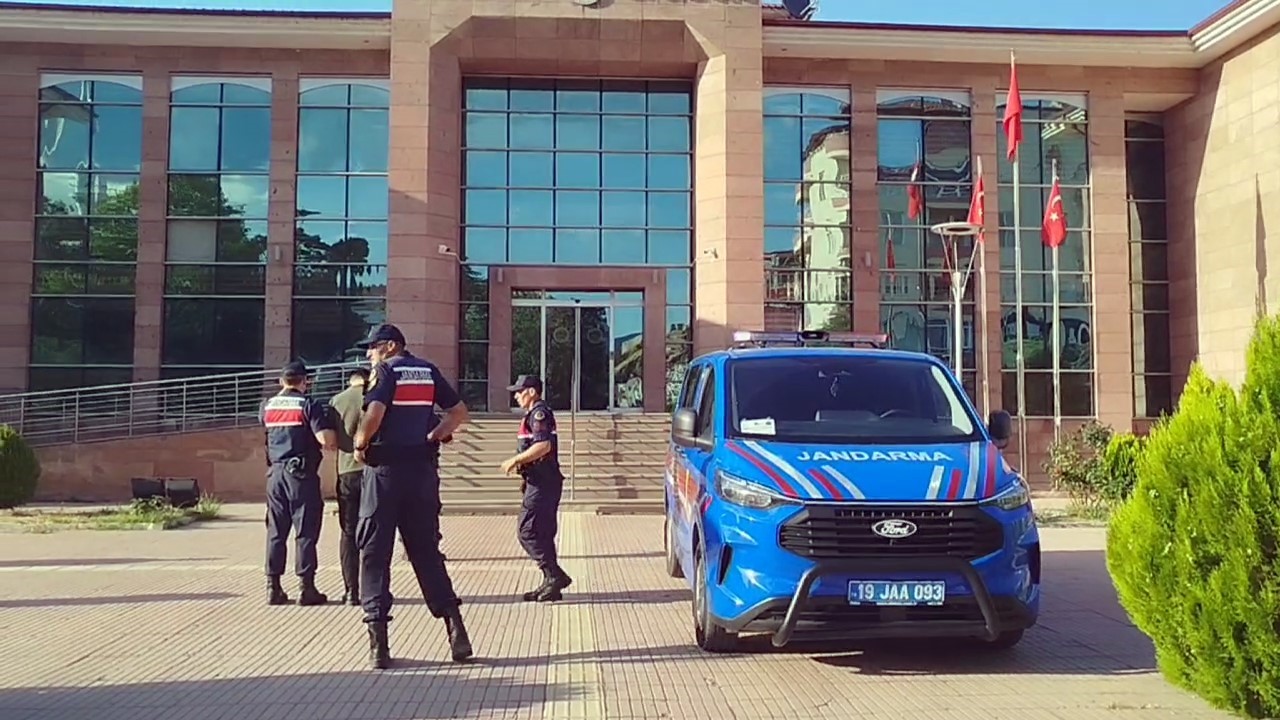 corumda-uyusturucu-tacirlerine-jandarmadan-operasyon-1-tutuklama