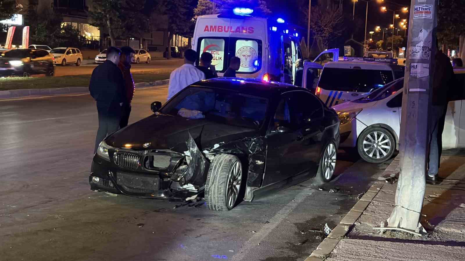 corumda-zincirleme-kaza-2si-polis-4-yarali