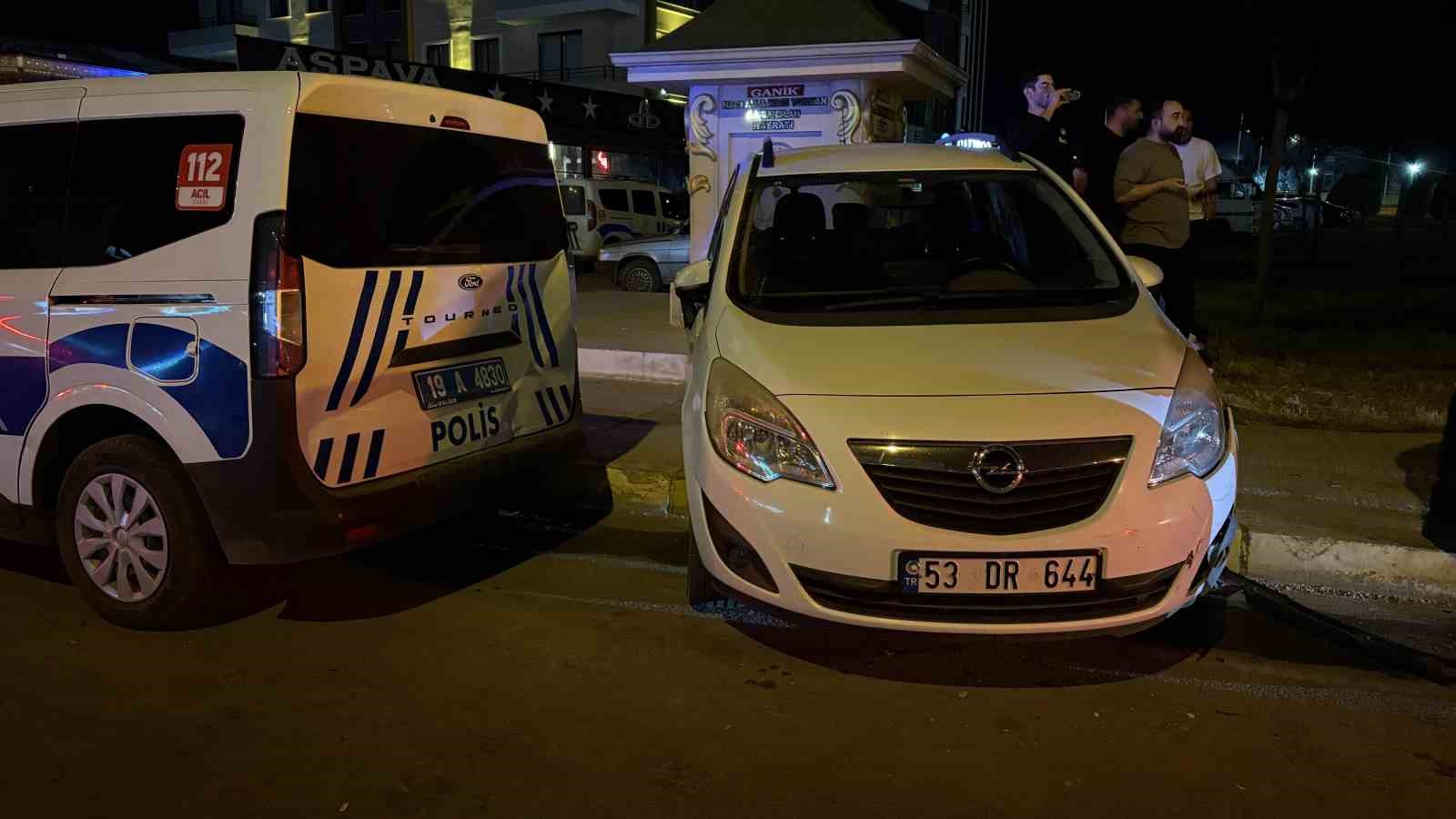 corumda-zincirleme-kaza-2si-polis-4-yarali