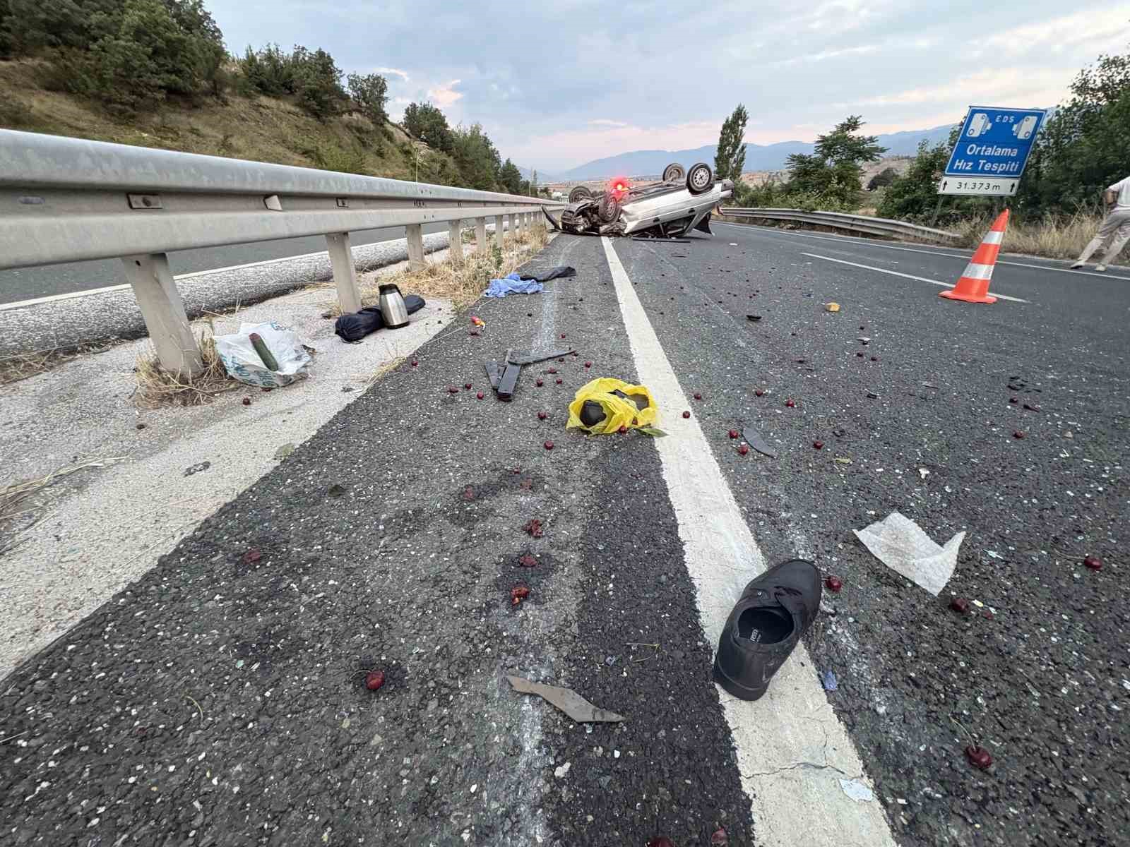 d100de-3-aracli-trafik-kazasi-1-agir-yarali