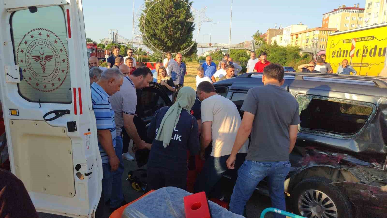 giresunda-trafik-kazasi-1-yarali