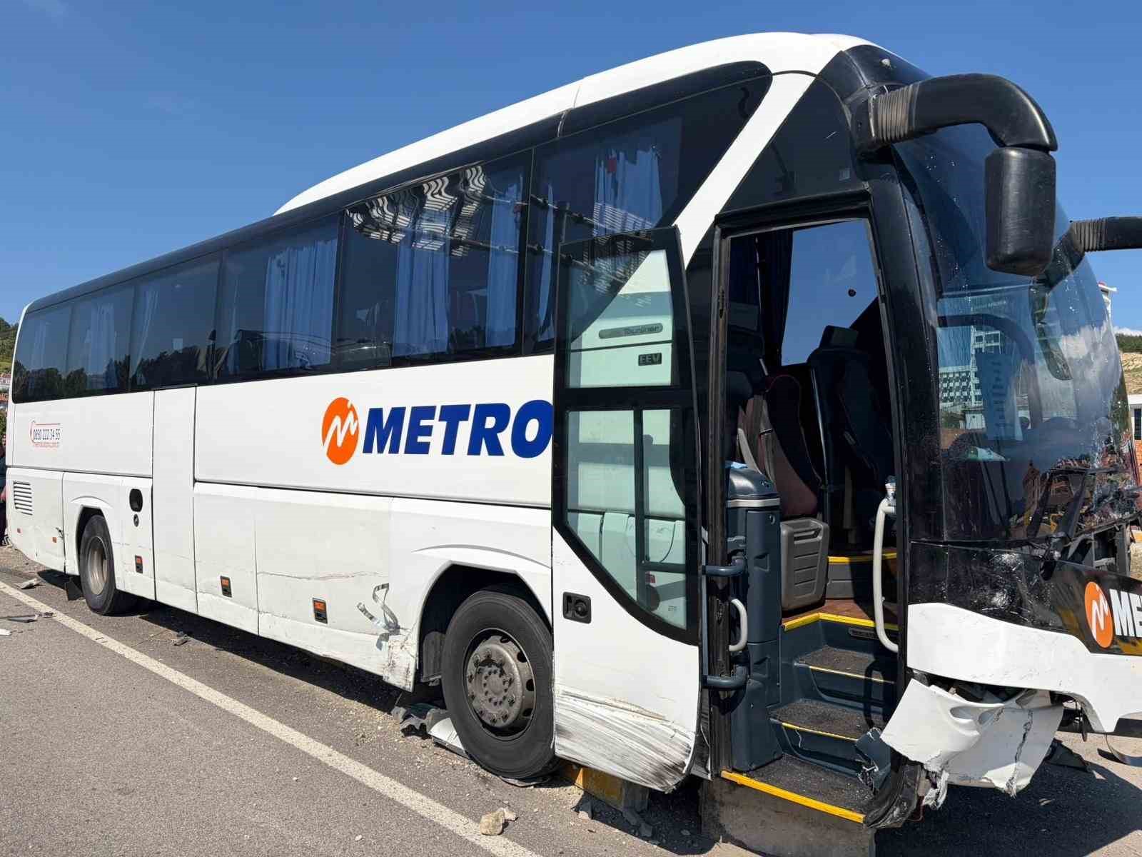karabukte-zincirleme-trafik-kazasi-2-yarali
