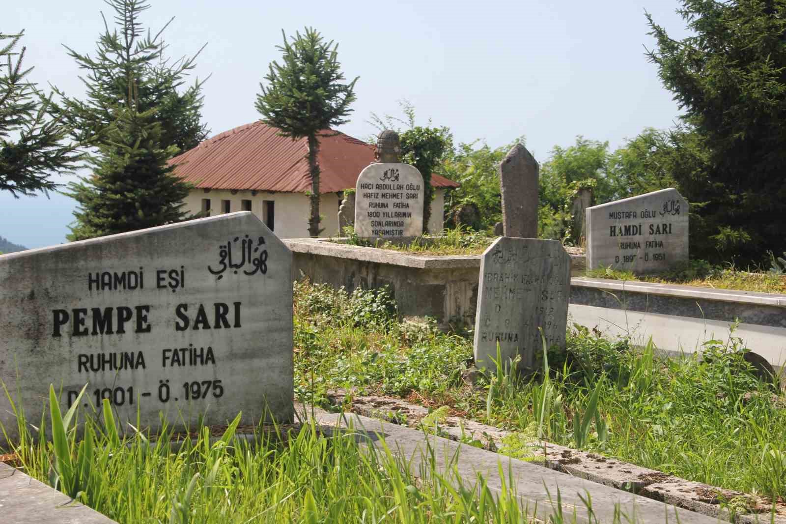 karadeniz-fikrasi-gibi-mahalle-herkesin-soyadi-ayni