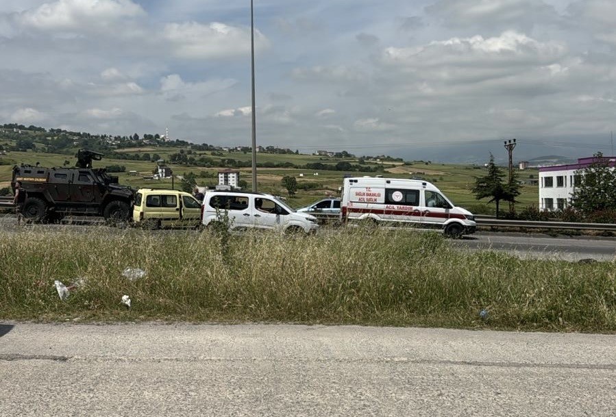 samsunda-zincirleme-trafik-kazasi-1-yarali