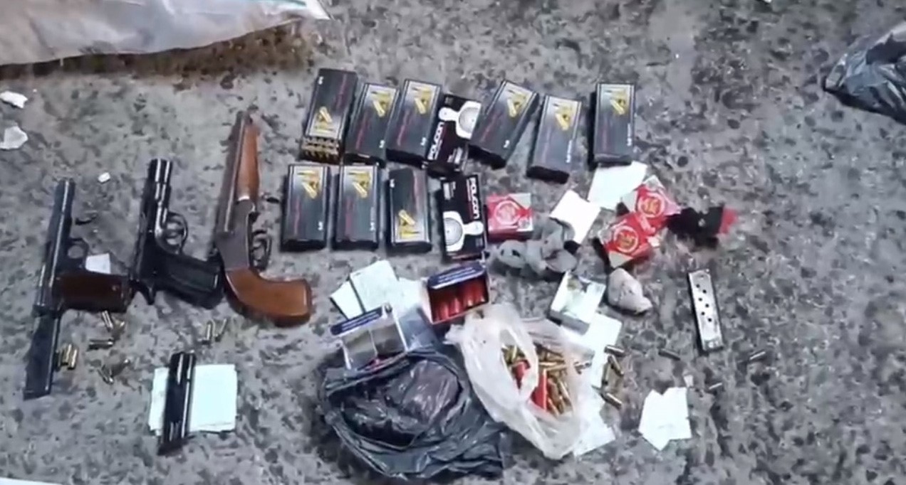 silah-tacirlerine-ve-dugun-magandalarina-operasyon-12-tabanca-ele-gecirildi