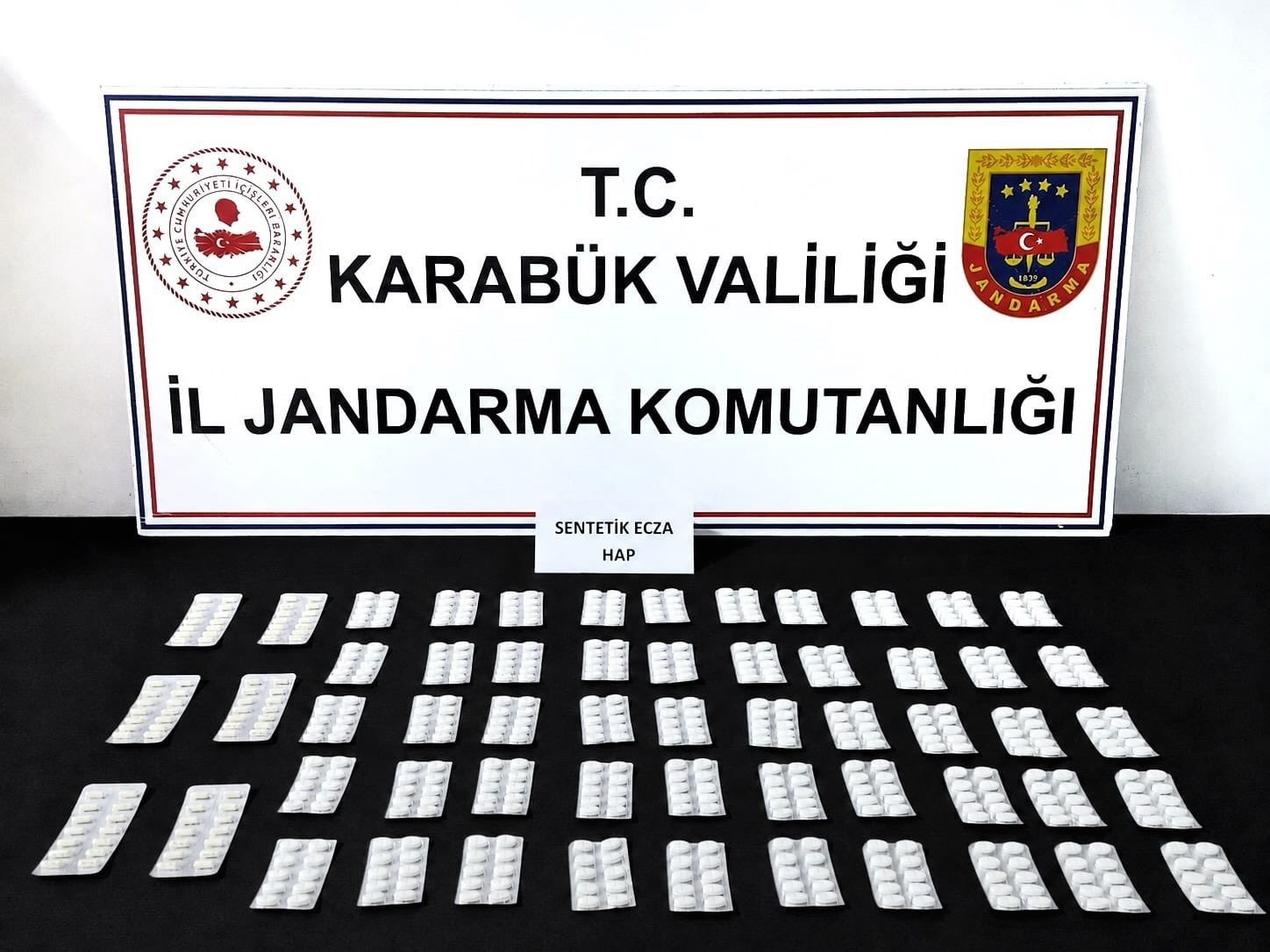 uyusturucu-ve-kacak-alkol-operasyonunda-3-kisi-adliyeye-sevk-edildi