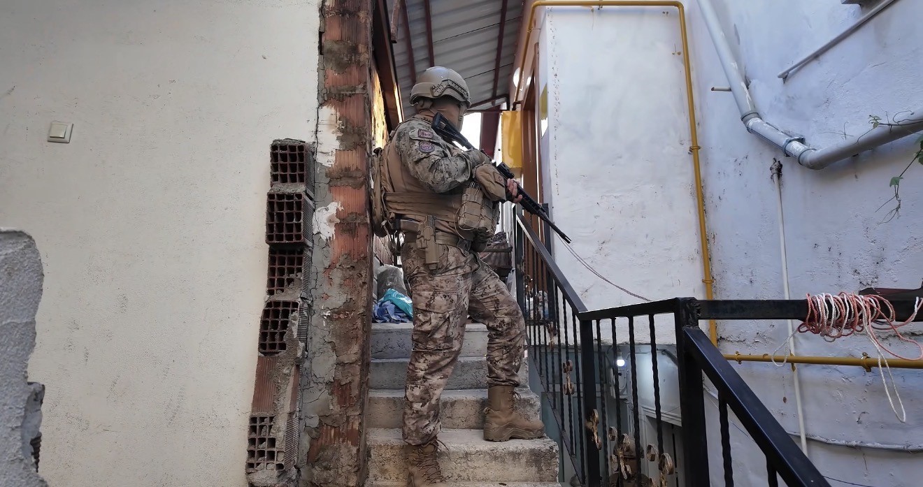 yasa-disi-bahis-cetesine-dev-darbe-10-milyarlik-vurgun-agi-cokertildi