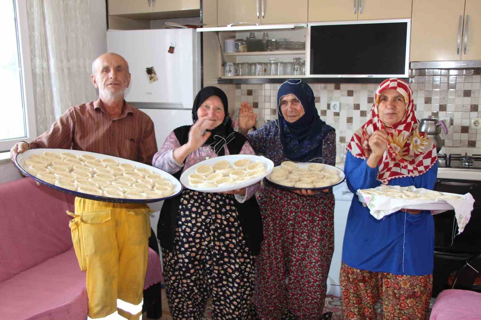 amasyada-geleneksel-canak-tarhana-mesaisi-basladi