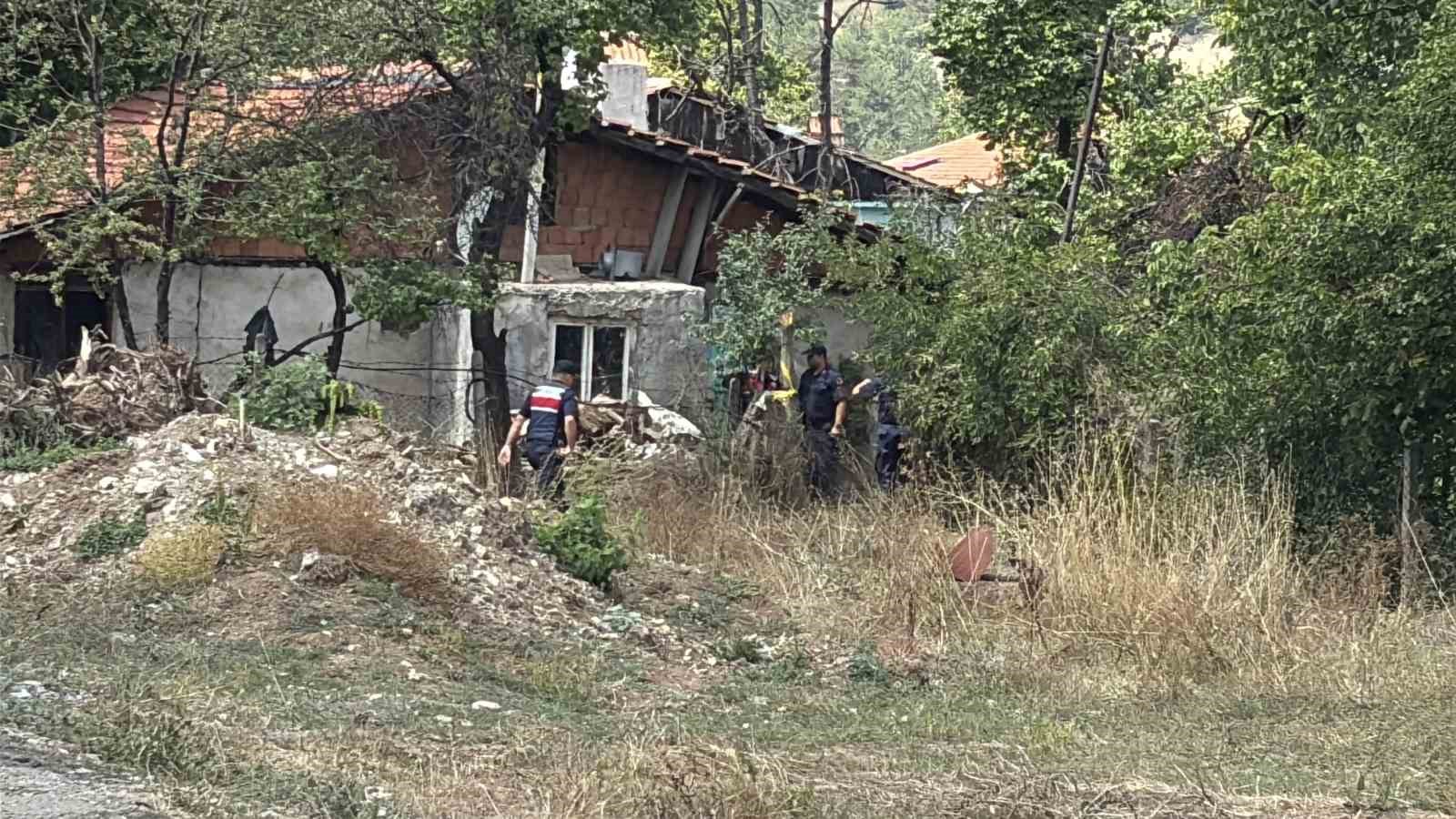 boluda-arazi-anlasmaliginda-kan-akti-baba-ve-oglu-oldu