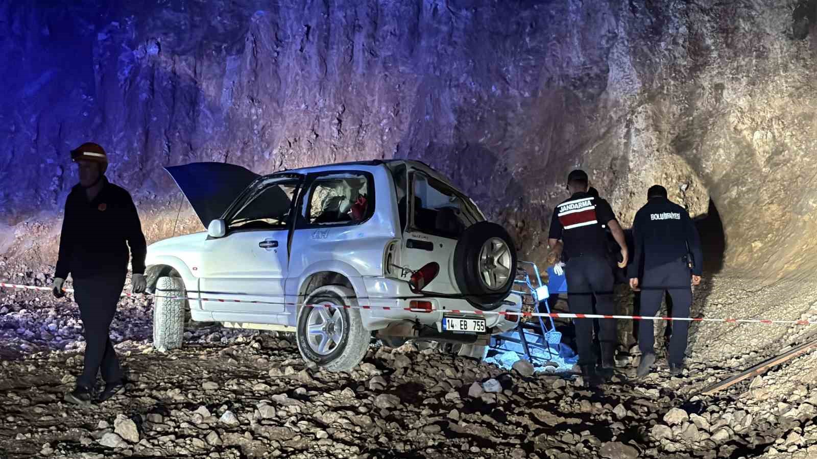 boluda-cip-15-metrelik-ucurumdan-uctu-2-sevgili-hayatini-kaybetti-1-yarali